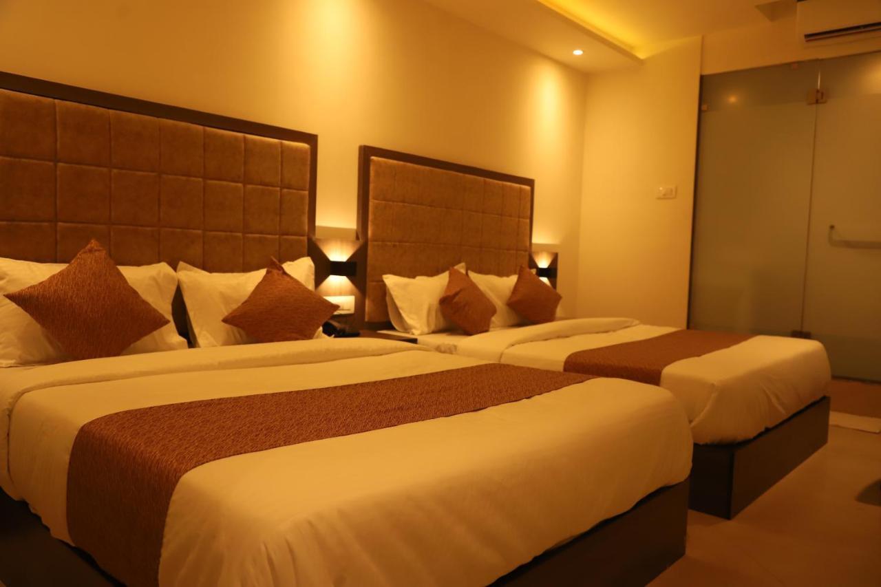 Hotel Sai Pritam Mumbai Bagian luar foto